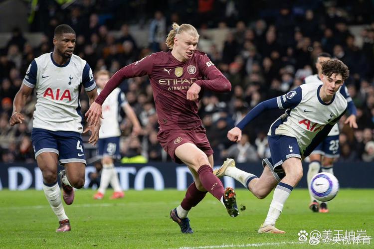 邮报：输球后曼城更衣室一片沉寂，球员们甚至没心情去洗澡