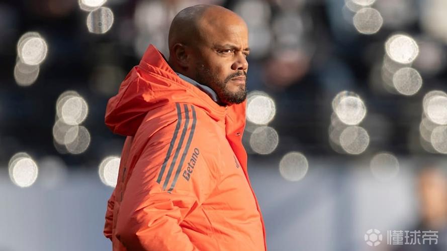 图片报:拜仁内部有人惊讶于孔帕尼让刚刚伤愈的球员上场