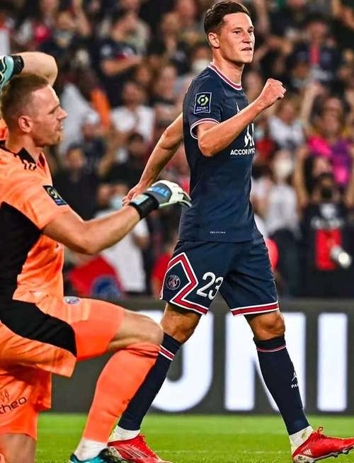 因西涅：竞技角度看去加拿大不值；我没说过不再为国家队效力