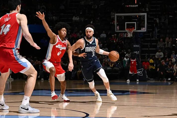 拒绝横扫！独行侠灭灰熊终结8连败 米神35+8三分加盟新高