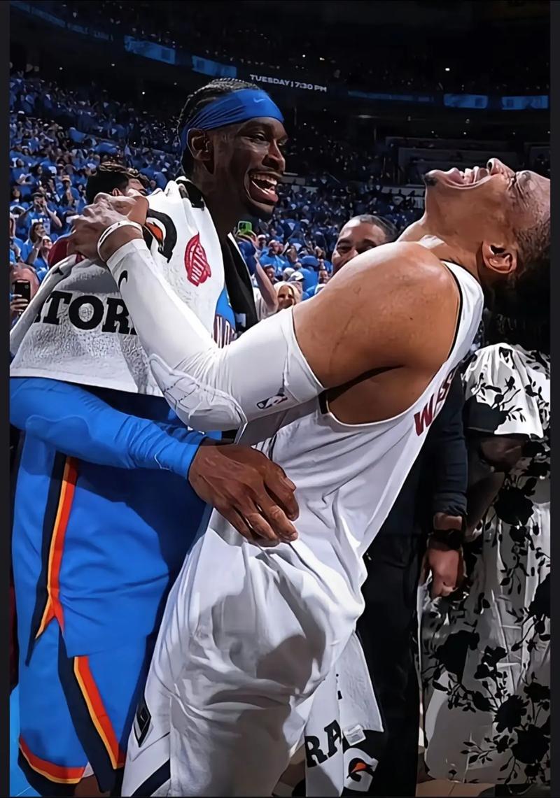 美媒长文揭秘威斯布鲁克：NBA采访最凶的人 却是最暖心的队友