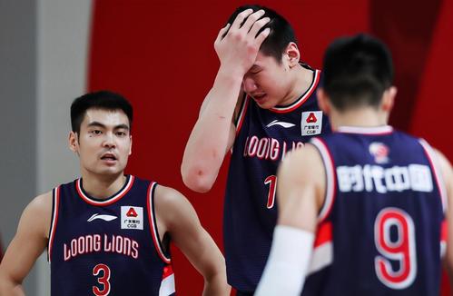 新疆被吉林双杀弊端尽显！格兰应变出错，攻守全曝弊端！