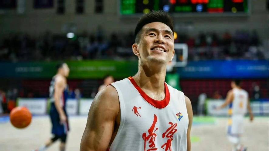 广州男篮官宣：郭艾伦前交叉韧带断裂 将去北大第三医院手术治疗