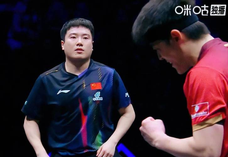 梁靖崑眼神透露着凄凉！2-0领先遭逆转 赛前训练又遇伤病侵扰