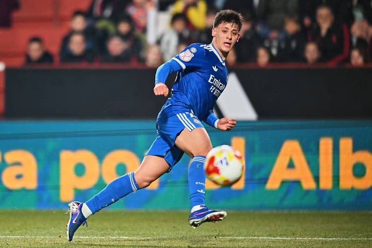 阿韦洛亚：姆巴佩明天上不了，但相信他能随我们出征曼彻斯特