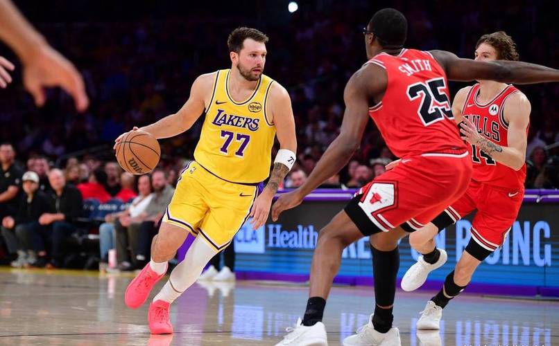 湖人大胜公牛！东契奇独砍51分，另四首发轰86分，替补仅贡献5分