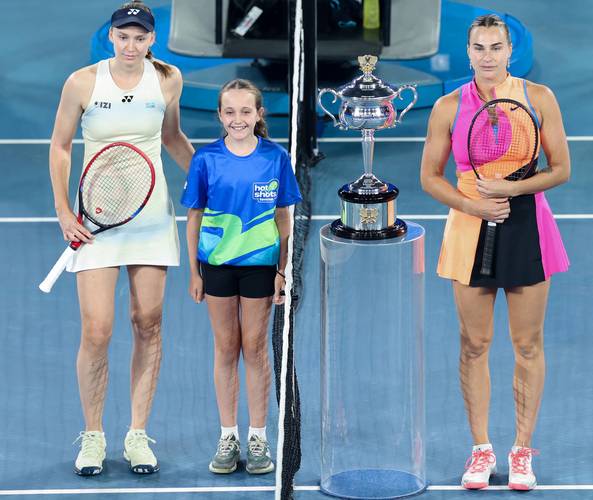 澳网决赛重演！莱巴金娜12连胜世界前10，再战萨巴伦卡争冠