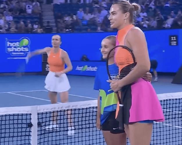 大仇得报?曾遭乌克兰名将无礼对待 萨巴伦卡预言成真:她肯定输