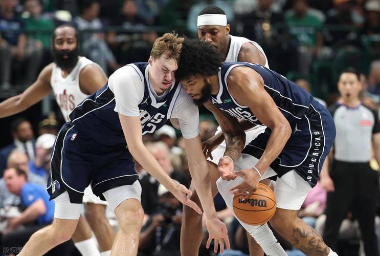 骑士138-105大胜独行侠，莫布利15中12轰29+7，弗拉格25分