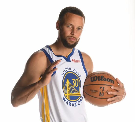 库里38岁生日快乐！自称仍未考虑退役 最喜欢的赞美来自对手