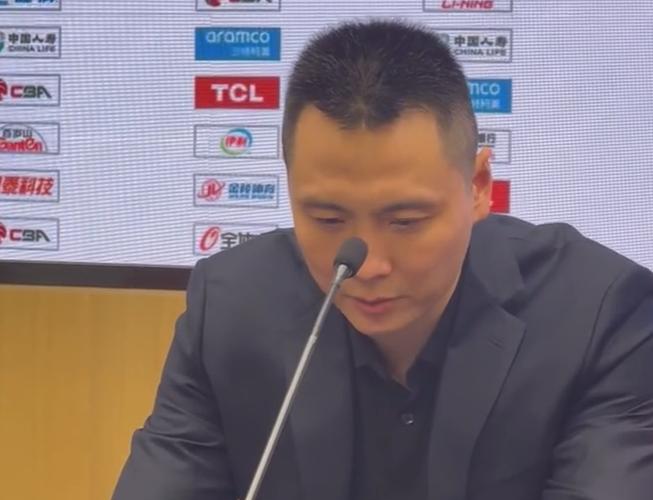 胜四川发布会！卢伟直指全队命中率高，袁堂文致谢四川的培养！
