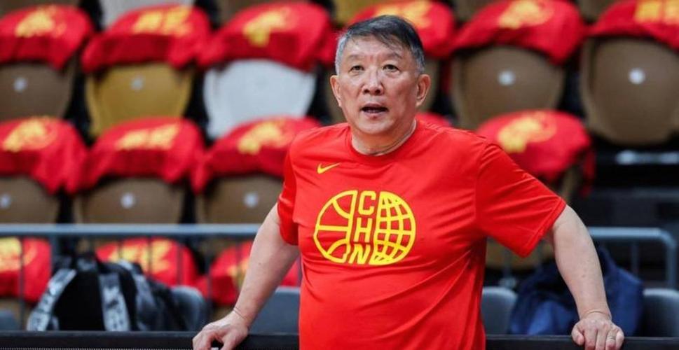 宫鲁鸣：我们在认真学比利时分享球；需要高水平比赛来锻炼