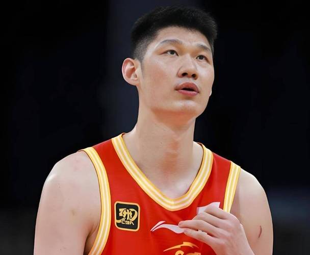 浙江89-86加时险胜广厦，塔克30+10致命失误，程帅澎27分，胡金秋29+12