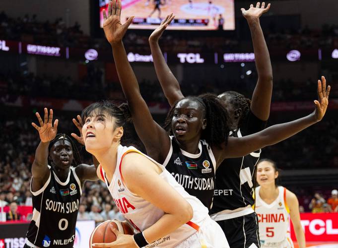 中国女篮出线形势：轻取南苏丹2胜1负 最快下场赢球晋级世界杯