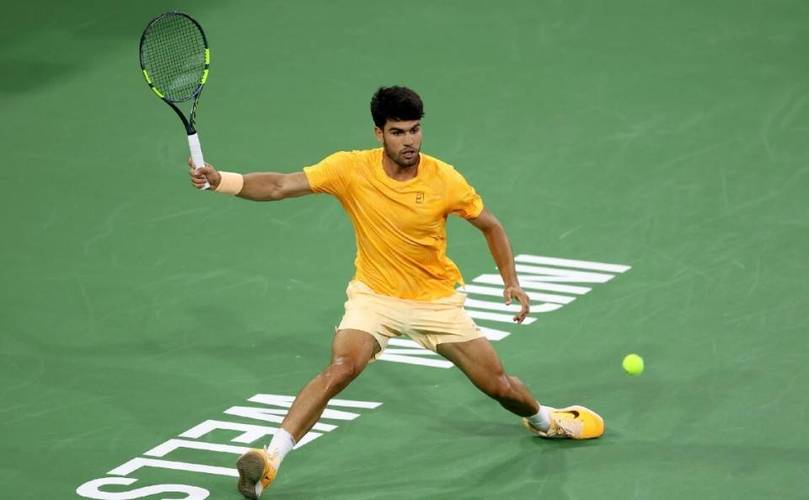 两大连胜纪录遭终结！梅总2-0送阿卡赛季首败，决赛战辛纳争冠