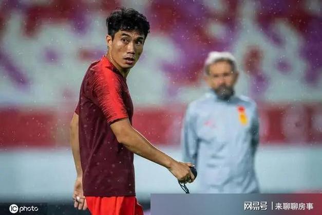 郑智：我们会团结一心，努力拼搏，争取想要的结果