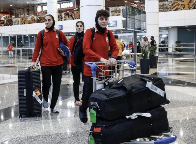 第5个！曝伊朗女足又1人撤回庇护+决定回国 逃离7人仅剩2人没反悔