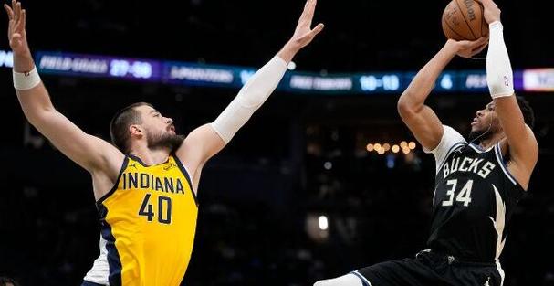 字母哥复出31+14+8！雄鹿送步行者13连败 内史密斯32分生涯新高