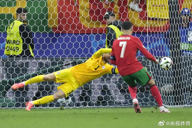 若昂-佩德罗回忆对阵那不勒斯的远射进球：这瞬间我会永远铭记