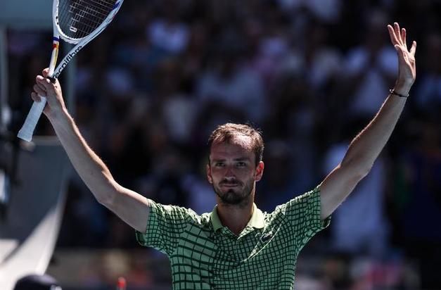 阿尔卡拉斯坦言“不得不接受”出局：梅德韦杰夫强攻令其惊讶