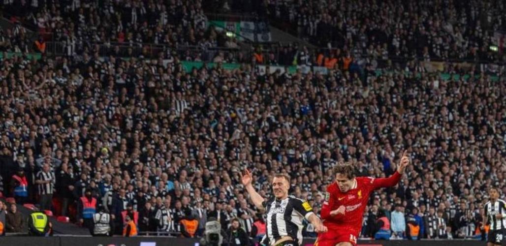 舒梅切尔：曼联的积分能追上曼城；卡里克值得转正