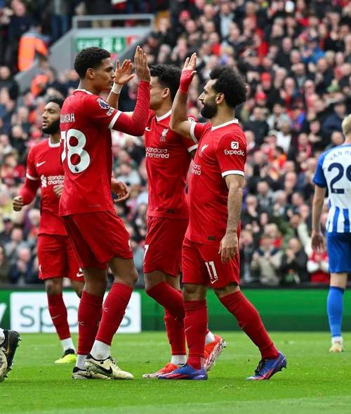 斯彭斯:战平利物浦是一分关键积分,我们必须保持斗志