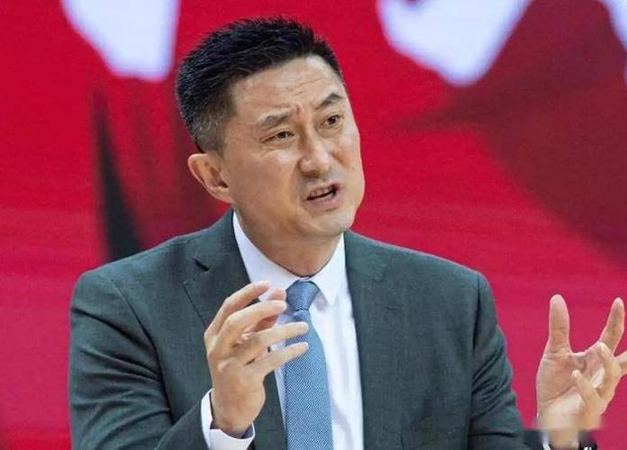 输辽宁发布会！杜锋甩锅焦泊乔，与萨林杰共提打铁，却未反思自我