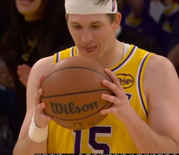 卢卡绝杀掘金：湖人有季后赛氛围了？