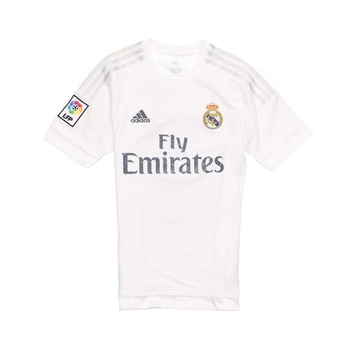 皇马是哪个赛季开始规模化市售球迷版和球员版球衣的？