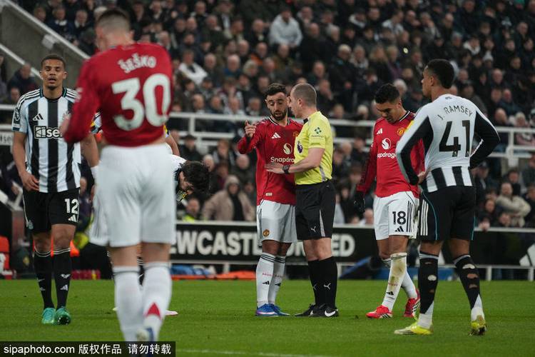 林良锋：卡里克押对B费胖虎，没有他们曼联怎么办？