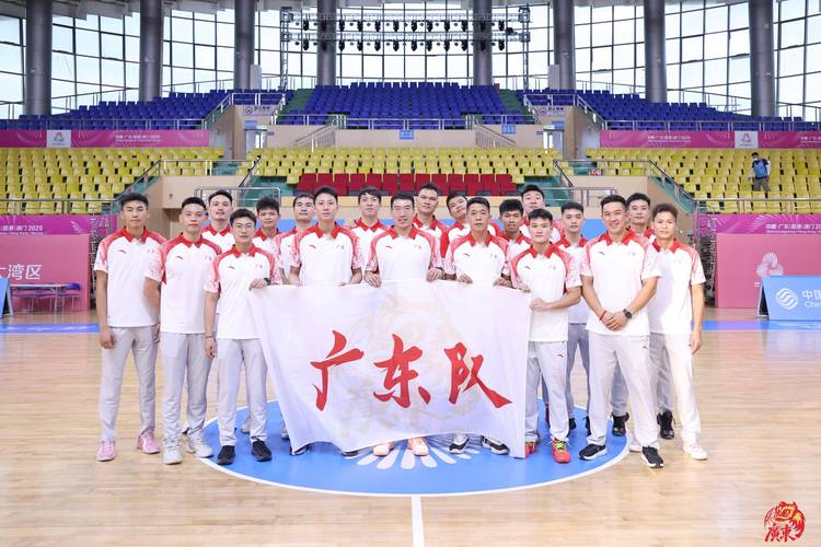 “粤超”广州队进行公开选拔，选拔评审团队包括彭伟国等人