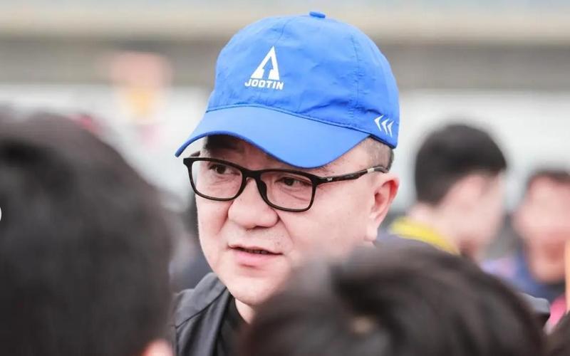 董路：我没有场地没有资质没有教练证 承认中国足球小将不是青训