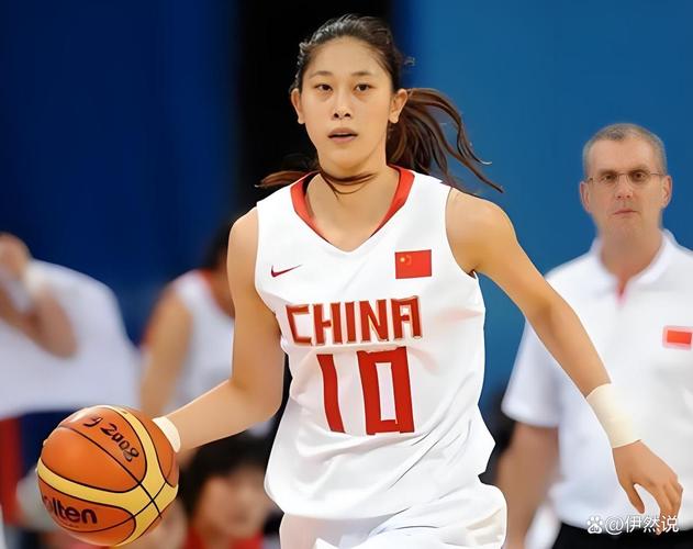两分钟9分+决胜5分！女篮31岁王牌连献关键球 隋菲菲：少有大心脏