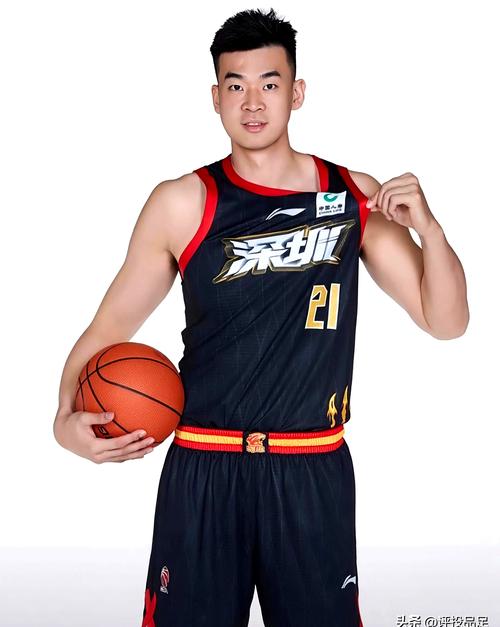 媒体人评广东宏远：一个志在夺冠的球队不好好把握休赛期