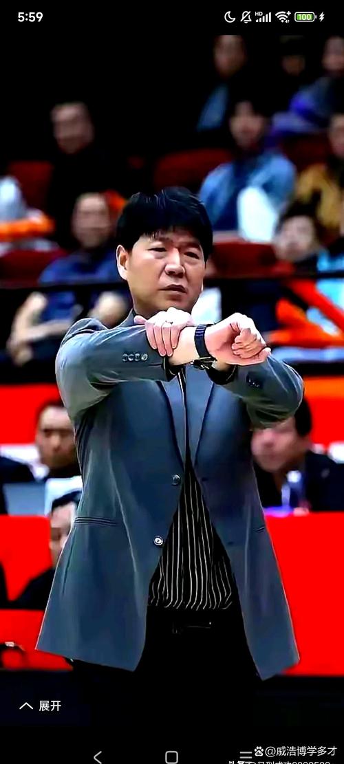 难怪邱彪赛后主动道歉！防守端大延误+包夹纯送，球员状态也不行