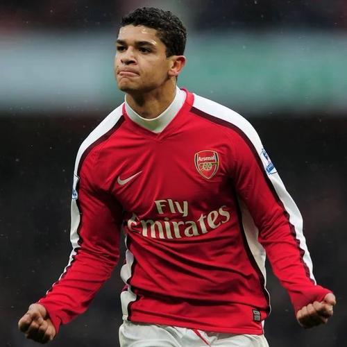 卡拉格：如果枪手本赛季夺冠，拉亚一定是最关键的因素之一