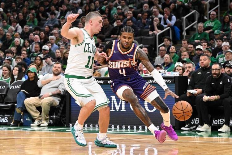 凯尔特人120-112力克太阳，布朗41+7+6，塔图姆21+7，布克40分