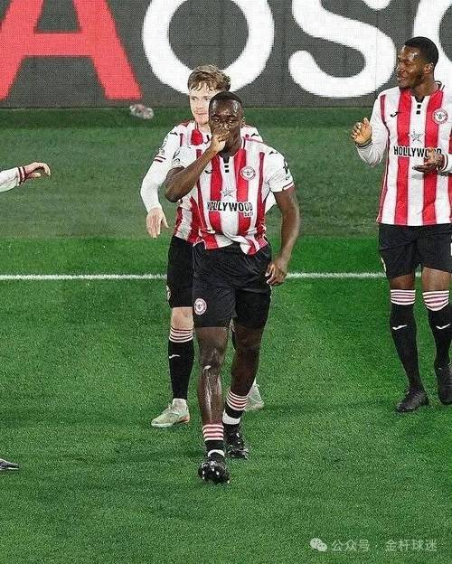 布伦特福德2-2狼队，蒂亚戈破门，阿罗科达雷建功