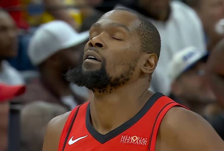 锁死杜兰特！湖人力克火箭：雷迪克斗法完胜乌度卡