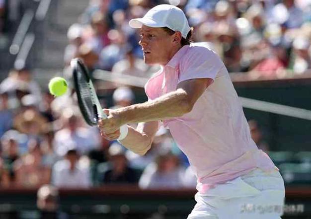 亚军“梅”开三度，辛纳集齐硬地大赛全满贯！