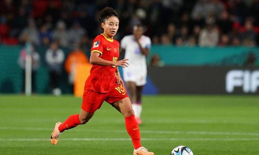 中国女足VS澳大利亚首发:换6人冲决赛!张琳艳先发 王妍雯替王霜