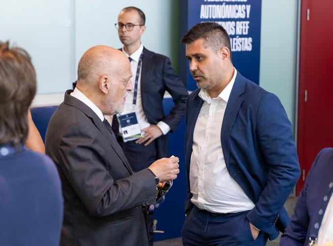 阿斯：七位西甲教练受邀参加讨论裁判制度改革的会议