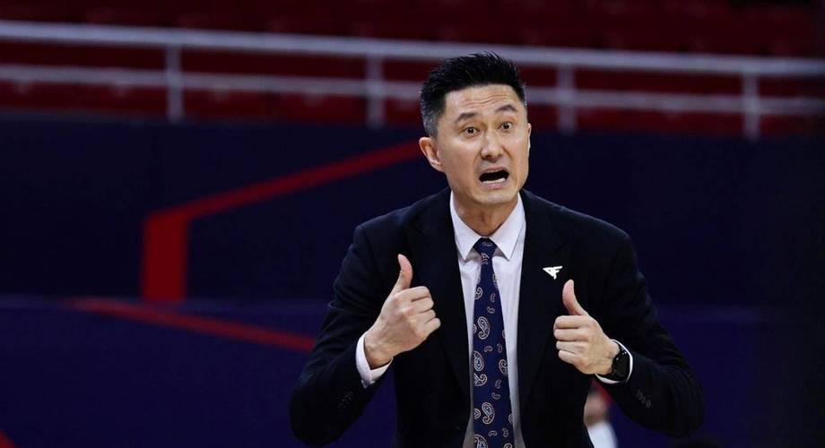 胜新疆杜锋果断DNP萨林杰，攻守明显被盘活，该换大外了吧？