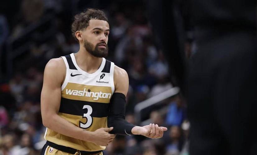 勇士终结5连败送奇才12连败 波津复出30分特雷杨21+5伤退