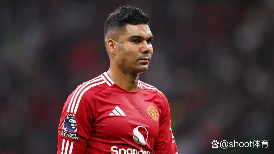 记者：如果真让卡塞米罗再留一年，那就是倒退回伍德沃德时代