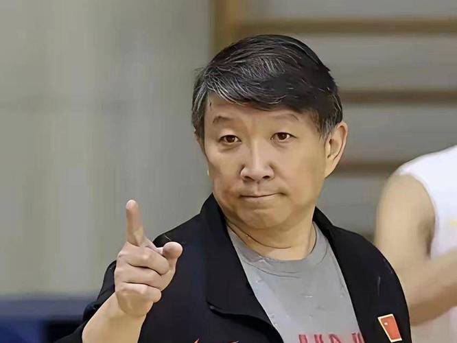 宫鲁鸣:张子宇是世界上独一无二的人才;希望她提升移动速度