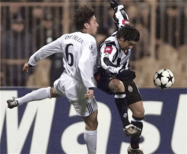 米体报道尤文新一代左后卫普茨卡：偶像马塞洛，准备进一线队