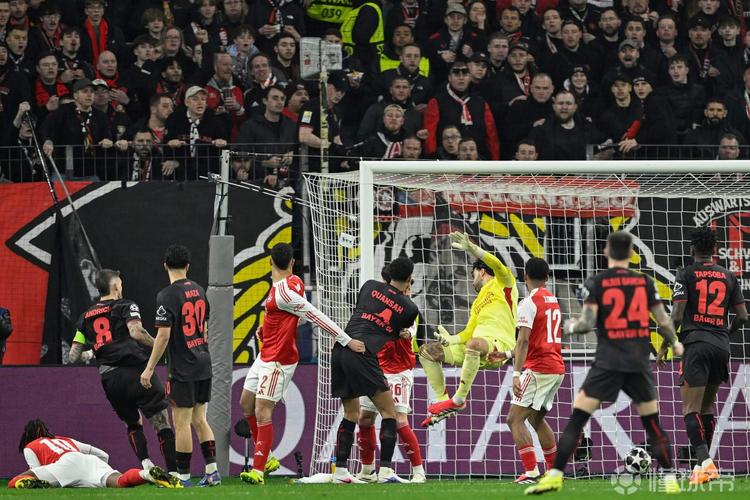 TA：埃泽的进球足以载入史册，与那些最精彩的进球并肩