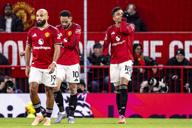 青木一情况下夏窗必转会，曼联至少分40%！马赛欲用交换球员规避