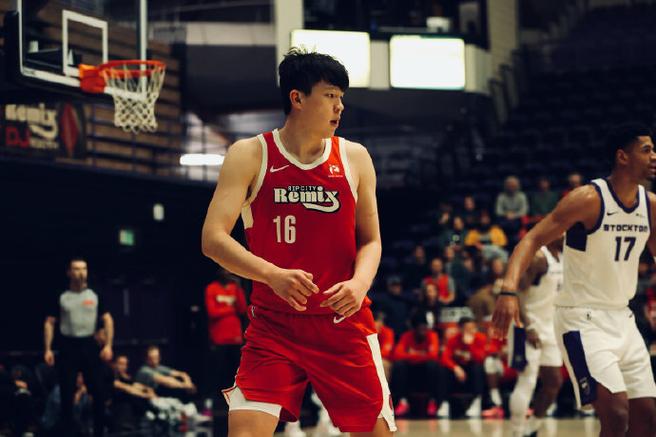 G联赛：杨瀚森8+3+3+6失误追平生涯最低 混音加时终结湖人12连胜